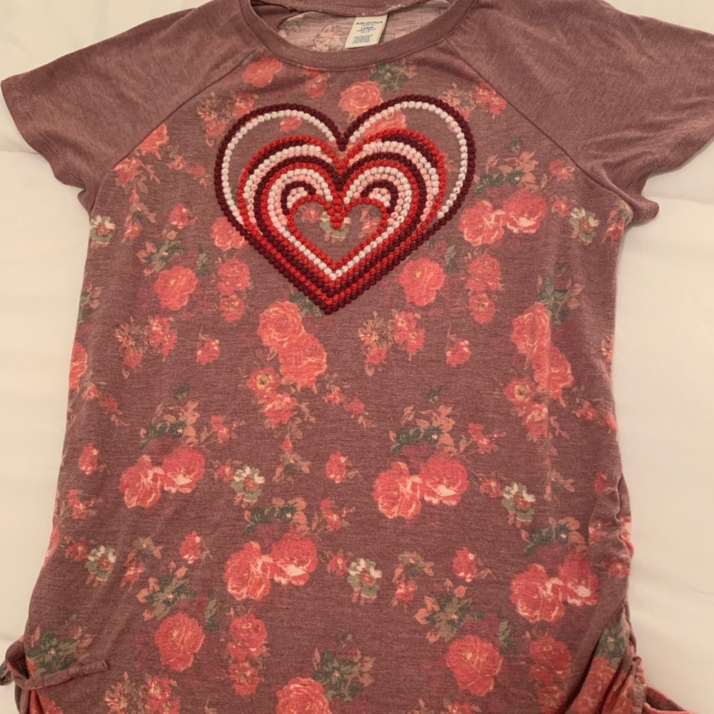 Shirt, two ties on the sides, really cute